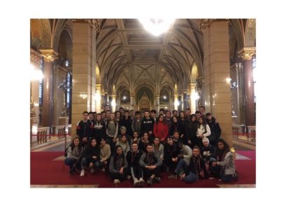 Des lycéens de St Alyre à la découverte de Budapest