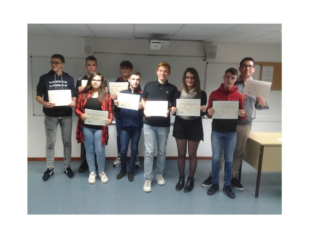 Remise des diplômes 100 d’heureux Collège Jeanne d’Arc, St Eloy