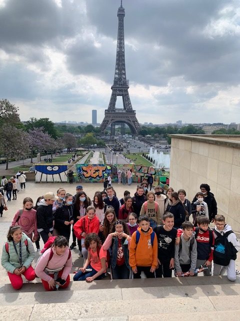 Lire la suite à propos de l’article Les élèves du collège Jeanne d’Arc en voyage à Paris